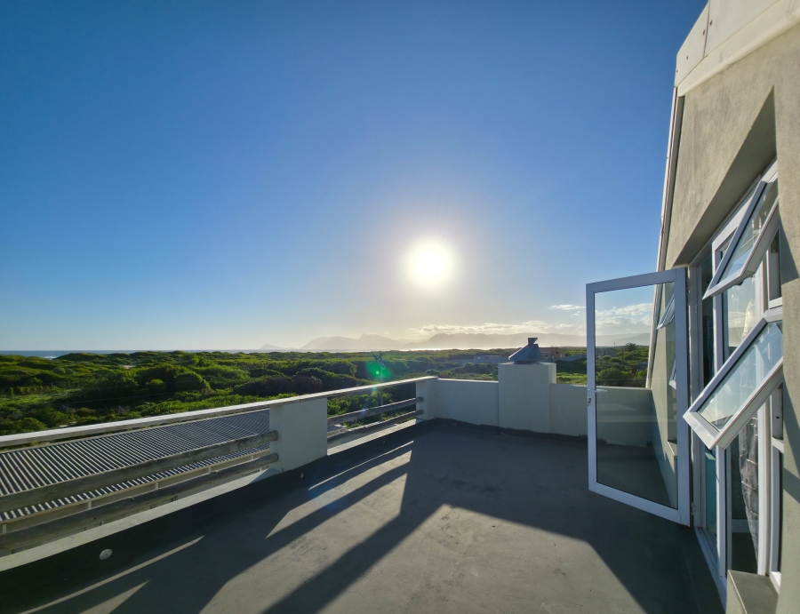 5 Bedroom Property for Sale in Hawston Western Cape